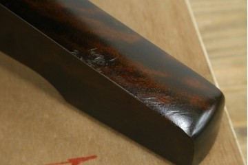中古　美品　北海道民芸家具　HM4721　樺材　挽物脚が上品でクラシカルな丸テーブル　(R-089407)
