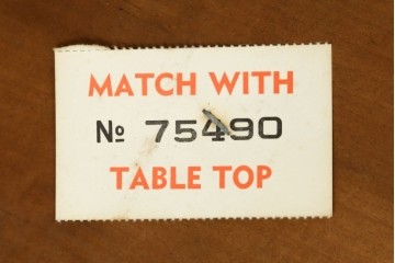 中古　美品　DREXEL HERITAGE(ドレクセルヘリテイジ)　TRYON MANOR(トライオンメナー)　クラシカルな佇まいのエクステンションテーブル　(R-089408)