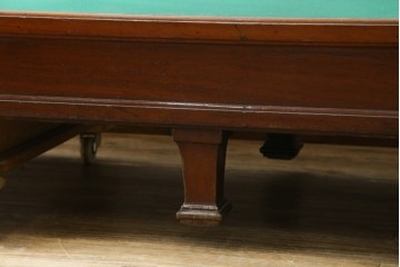 イギリスアンティーク　希少サイズ　幅240cmの大型ショーケース　(R-089409)