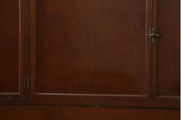 イギリスアンティーク　希少サイズ　幅240cmの大型ショーケース　(R-089409)