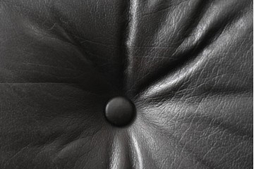 アメリカビンテージ　Herman Miller(ハーマンミラー)　レザー　ローズウッド材　包み込まれるような座り心地のイームズラウンジチェアとオットマンのセット　定価約113万円　(R-089418)