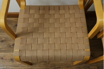 中古　arflex(アルフレックス)　NT SLIM(エヌティースリム)　アームチェア2脚セット　定価(2脚合計)約15万2千円　(R-089419)
