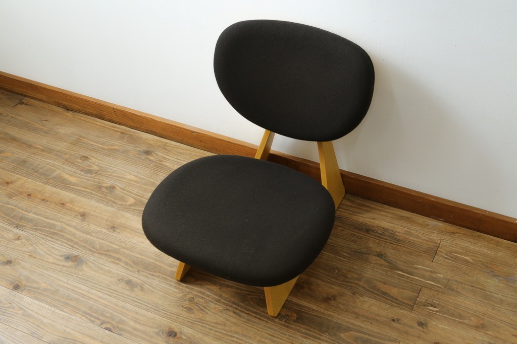 中古　美品　天童木工(Tendo)　S-5016NA　オーク材　丸みを帯びたフォルムの低座イス　(R-089420)