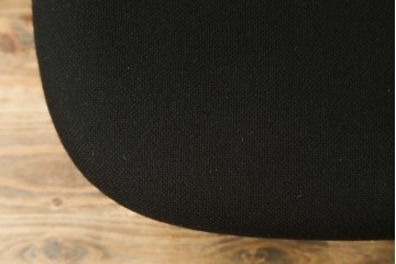 中古　美品　天童木工(Tendo)　S-5016NA　オーク材　丸みを帯びたフォルムの低座イス　(R-089420)
