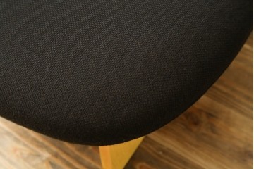 中古　美品　天童木工(Tendo)　S-5016NA　オーク材　丸みを帯びたフォルムの低座イス　(R-089420)