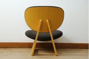中古　美品　天童木工(Tendo)　S-5016NA　オーク材　丸みを帯びたフォルムの低座イス　(R-089420)