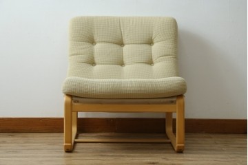 中古　美品　天童木工(Tendo)　ゆったりとくつろげるイージーチェア　(R-089421)