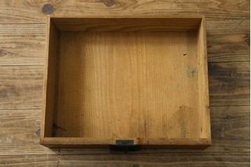 和製アンティーク　明治から大正期　檜(ヒノキ)材　美濃帳場箪笥　横桟の意匠が趣を深める戸棚　(R-089426)