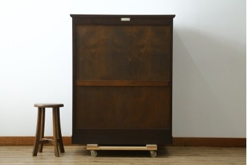 中古　美品　松本民芸家具　深みのある色合いと横桟扉が趣深い下駄箱　(R-089430)