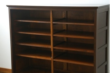 中古　美品　松本民芸家具　横桟扉が和モダンな雰囲気を醸し出す下駄箱　(R-089431)