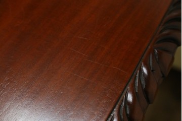 中古　マホガニー材　アンティーク調の優美な両袖デスク　(R-089432)