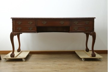中古　マホガニー材　アンティーク調の優美な両袖デスク　(R-089432)