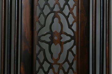 中古　美品　黒檀　透かし彫りと梅花の意匠が美しい彫刻入り4連衝立　(R-089435)