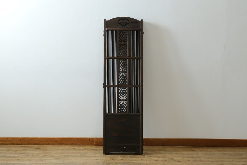中古　美品　黒檀　透かし彫りと梅花の意匠が美しい彫刻入り4連衝立　(R-089435)