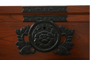 中古　上手物　仙台民芸箪笥(仙台箪笥)　本漆塗り　重厚な金具が目を引く衣装箪笥　定価約68万円　(R-089438)