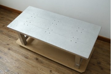 中古　HALO(ハロ)　HALO BOSTON COFFEE TABLE 1200　無骨なアルミの質感が魅力のローテーブル　定価約18万円　(R-089439)