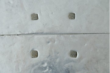中古　HALO(ハロ)　HALO BOSTON COFFEE TABLE 1200　無骨なアルミの質感が魅力のローテーブル　定価約18万円　(R-089439)