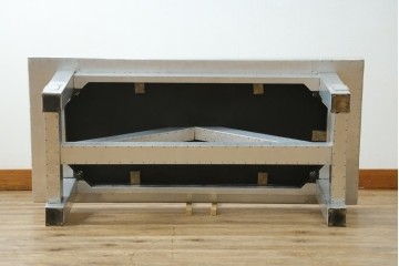 中古　HALO(ハロ)　HALO BOSTON COFFEE TABLE 1200　無骨なアルミの質感が魅力のローテーブル　定価約18万円　(R-089439)