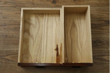 和製ヴィンテージ　欅材　囲炉裏　木目を生かした端正な囲炉裏テーブル　(R-089443)