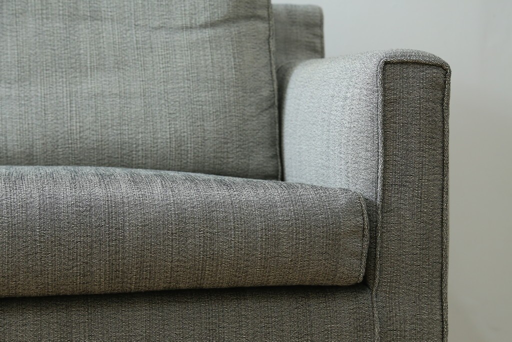 中古　ACTUS(アクタス)取扱い　eilersen(アイラーセン)　GROUP-E MELLOW(メロー)　ストリームラインソファ(STREAMLINESOFA)　ヘッドレスト付き2人掛けソファとオットマンのセット　(R-089444)