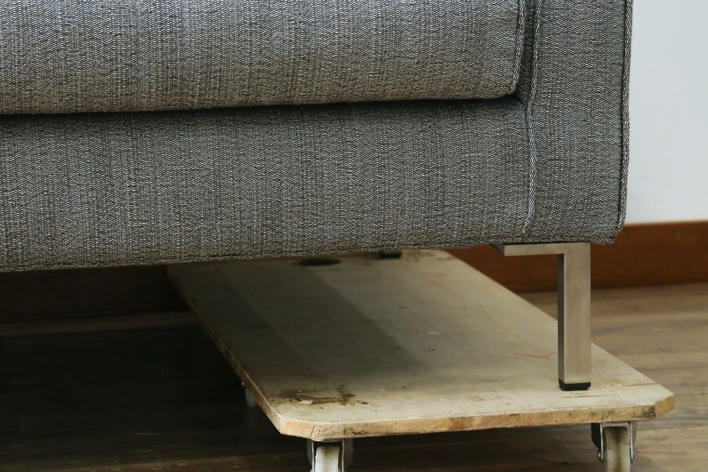 中古　ACTUS(アクタス)取扱い　eilersen(アイラーセン)　GROUP-E MELLOW(メロー)　ストリームラインソファ(STREAMLINESOFA)　ヘッドレスト付き2人掛けソファとオットマンのセット　(R-089444)