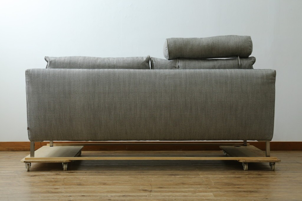 中古　ACTUS(アクタス)取扱い　eilersen(アイラーセン)　GROUP-E MELLOW(メロー)　ストリームラインソファ(STREAMLINESOFA)　ヘッドレスト付き2人掛けソファとオットマンのセット　(R-089444)