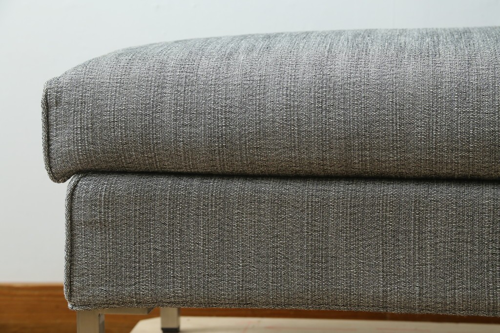 中古　ACTUS(アクタス)取扱い　eilersen(アイラーセン)　GROUP-E MELLOW(メロー)　ストリームラインソファ(STREAMLINESOFA)　ヘッドレスト付き2人掛けソファとオットマンのセット　(R-089444)