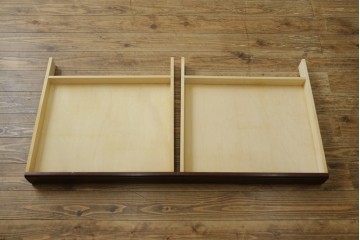 和製ヴィンテージ　希少な廃番品!!　オールドカリモク(karimoku)　ガラス天板のデスクとサイドチェストの2点セット　(R-089445)