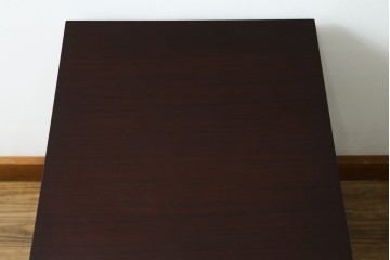和製ヴィンテージ　希少な廃番品!!　オールドカリモク(karimoku)　ガラス天板のデスクとサイドチェストの2点セット　(R-089445)