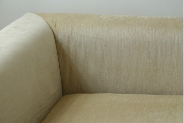 中古　美品　ミノッティ(Minotti)　パウエル(Powell)　ゆったりとくつろげるモダンなソファ　定価約240万円　(R-089447)