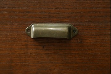和製ヴィンテージ　天板ヒノキ材　使い勝手の良い桐箪笥ローチェスト　(R-089450)