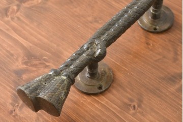 イギリスヴィンテージ　真鍮　ロープをかたどった装飾的なドアハンドル2個セット　(R-089452)
