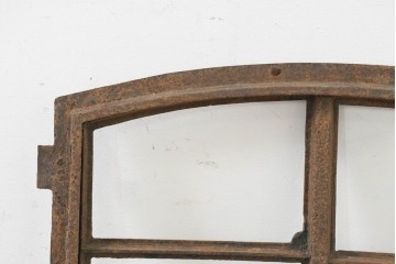 イギリスヴィンテージ建具　鋳鉄製　緩やかなアーチ型を描く素朴な窓枠　(R-089458)