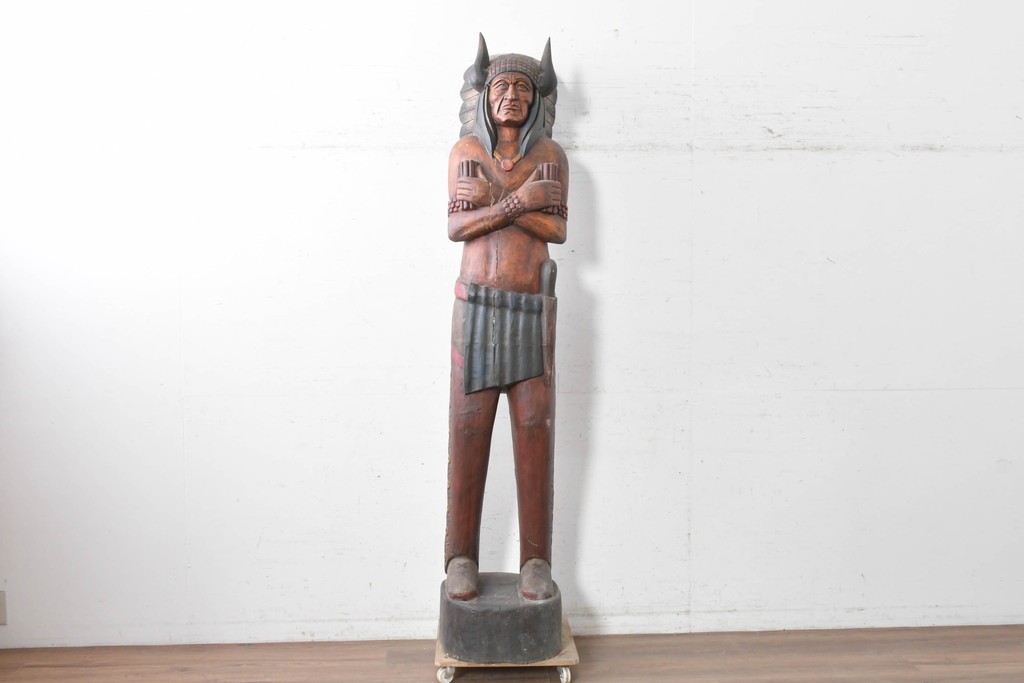  新古品　バリ島　特注製作品　高さ約2mのシガーストアインディアンの大型オブジェ　(R-089464)