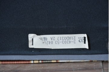 新古　美品　展示品　maruni(マルニ木工)　地中海シリーズ　モナコハイ　ヨーロピアン調の3人掛けソファ　(R-089468)