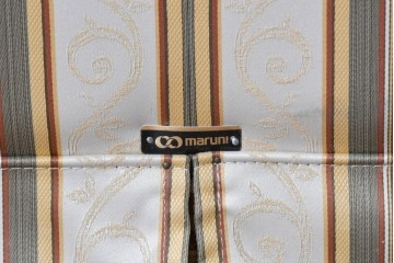 新古　美品　展示品　maruni(マルニ木工)　地中海シリーズ　モナコハイ　ヨーロピアン調の2人掛けソファ　(R-089469)