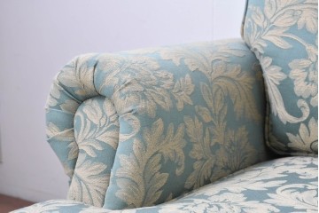 中古　美品　maruni(マルニ木工)　地中海シリーズ　モナコハイ　花柄ファブリックが上品なワイドラブシート　(R-089470)