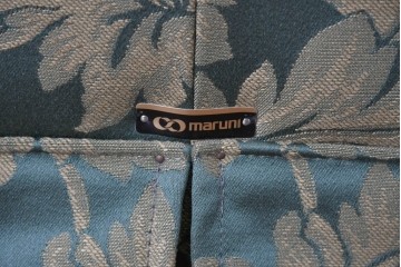中古　美品　maruni(マルニ木工)　地中海シリーズ　モナコハイ　花柄ファブリックが上品なワイドラブシート　(R-089470)