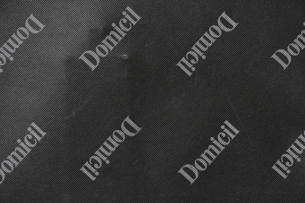 中古　Domicil(ドミシール)　モダンな佇まいの2人掛けソファ　定価約36万円　(R-089473)