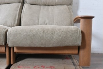中古　カリモク家具(karimoku)　ナラ材　リクライニング機能付き　ナチュラルテイストなソファとオットマン2個のセット　(R-089475)