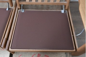 中古　カリモク家具(karimoku)　ナラ材　リクライニング機能付き　ナチュラルテイストなソファとオットマン2個のセット　(R-089475)