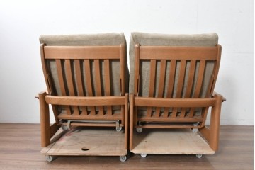 中古　カリモク家具(karimoku)　ナラ材　リクライニング機能付き　ナチュラルテイストなソファとオットマン2個のセット　(R-089475)