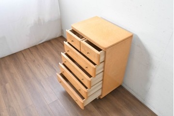 中古　島本家具工芸　バーズアイ　天板が美しく浮き上がって見える5段チェスト　(R-089479)