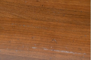 中古　アメリカ高級輸入家具　象嵌入りのシリンダートップライティングビューロー　(R-089482)