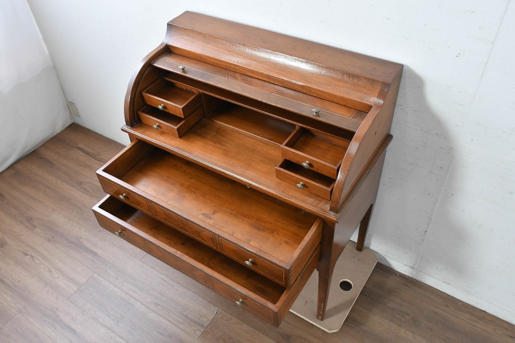中古　アメリカ高級輸入家具　象嵌入りのシリンダートップライティングビューロー　(R-089482)