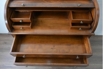 中古　アメリカ高級輸入家具　象嵌入りのシリンダートップライティングビューロー　(R-089482)