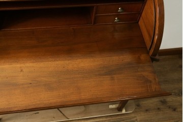 中古　アメリカ高級輸入家具　象嵌入りのシリンダートップライティングビューロー　(R-089482)