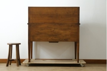 中古　アメリカ高級輸入家具　象嵌入りのシリンダートップライティングビューロー　(R-089482)