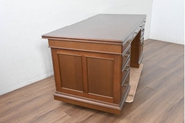 中古　希少な廃番品　maruni(マルニ木工)　地中海ロイヤルシリーズ(ROYAL)　重厚で品格のある両袖机　定価約56万円　(R-089484)