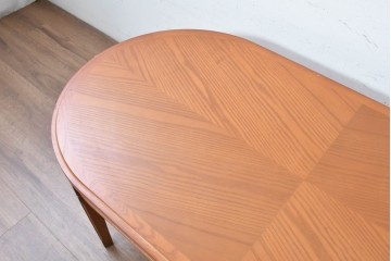 中古　maruni(マルニ木工)　地中海シリーズ　クラシックで重厚感のあるセンターテーブル137　(R-089486)